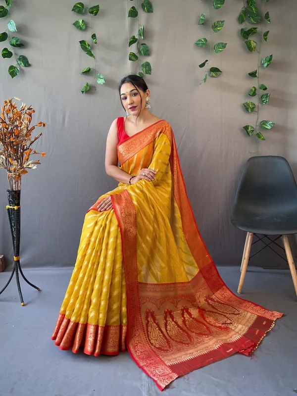 Yellow_Pure_Organza_Weaved_Leheriya_Saree_With_Blouse_Piece_Attached